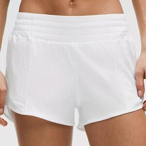 Lululemon White Hotty Hot 2.5” Shorts Size 4